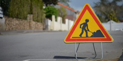 panneau travaux panneau travaux